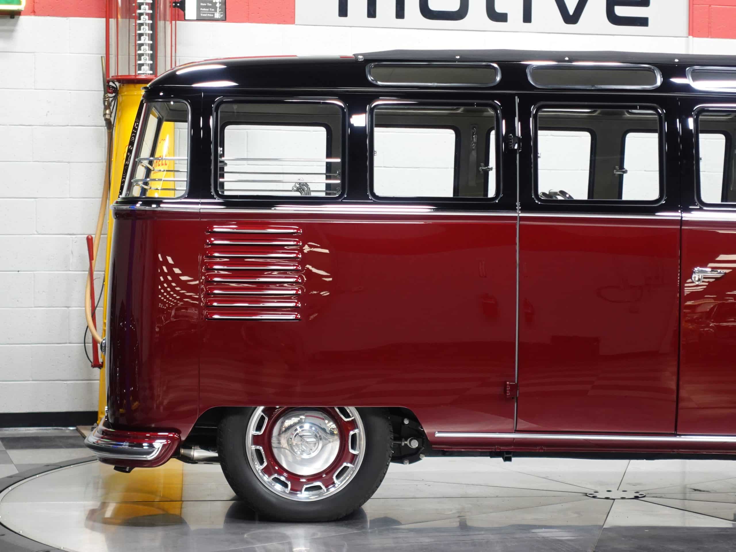 1953 Volkswagen Bus Deluxe CU0699 MAXmotive