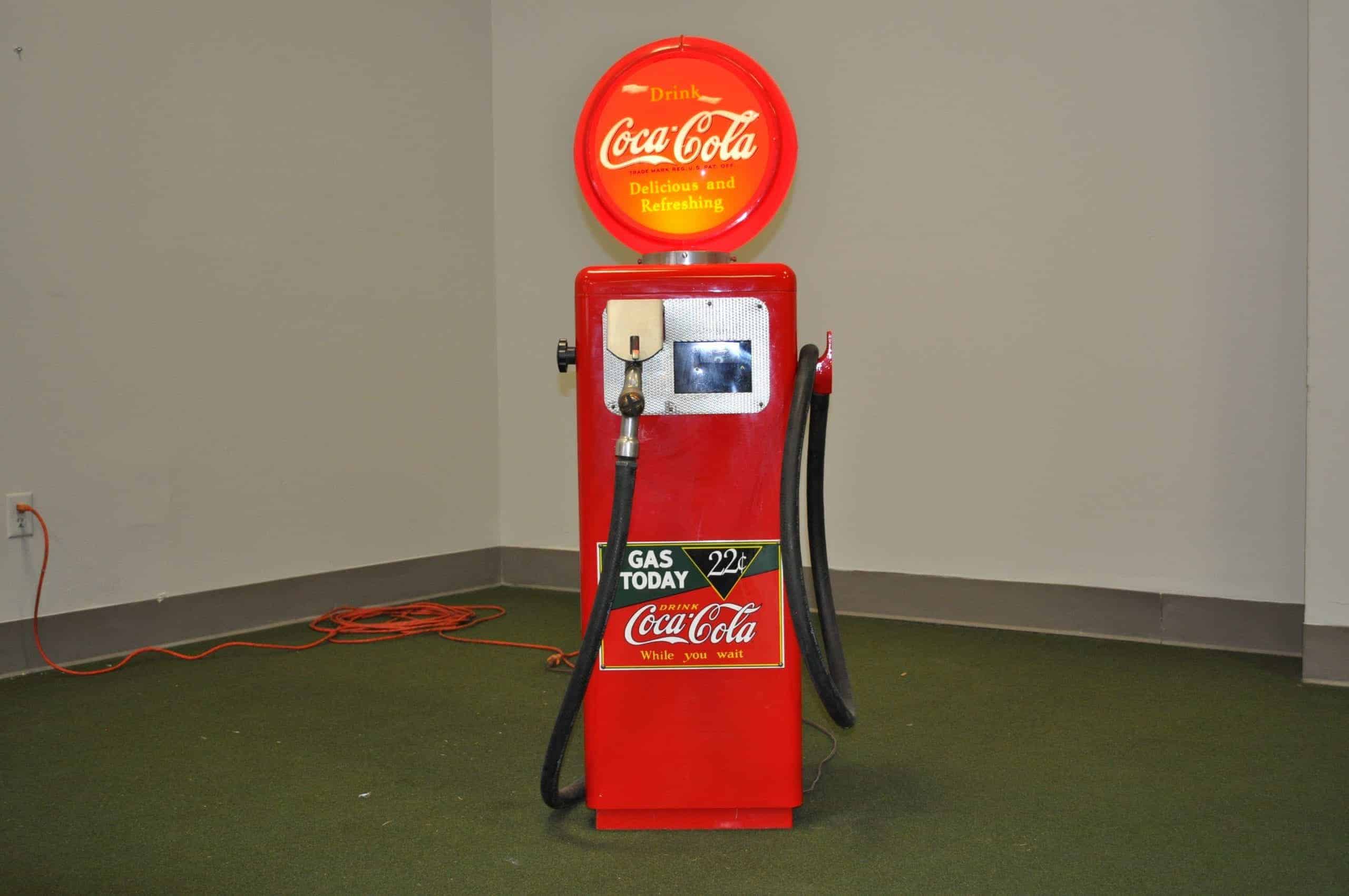 Coca-cola Wayne Gas Boy Pump And Globe