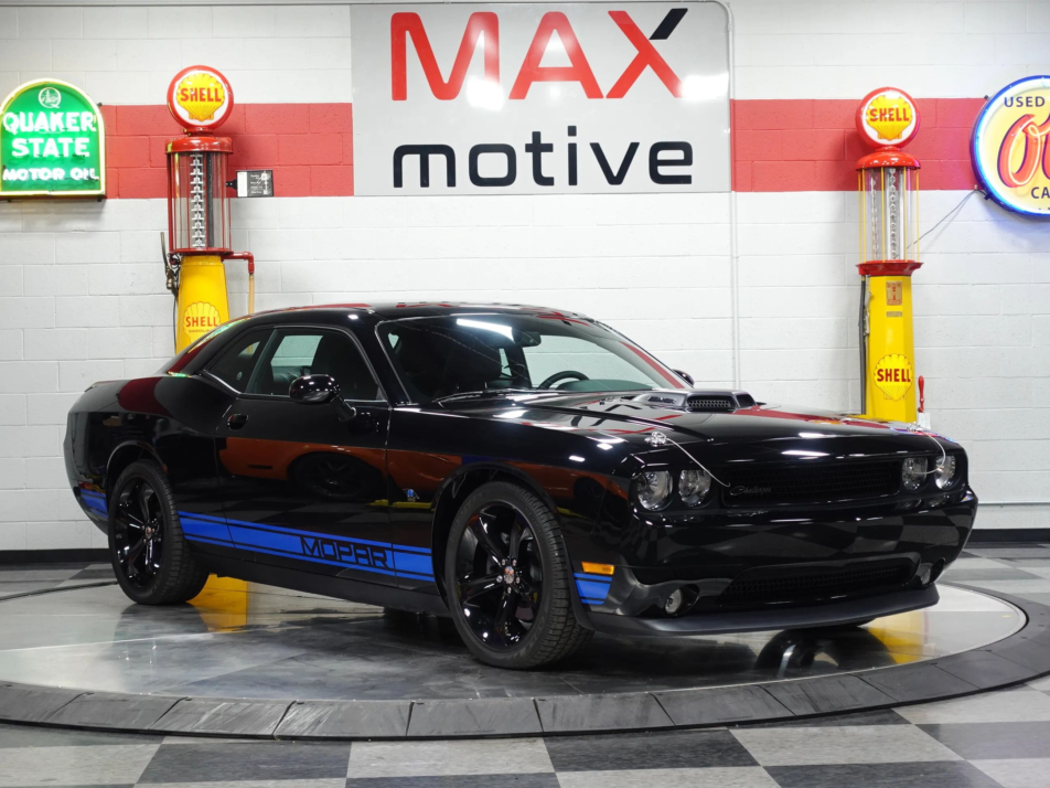 2014 Dodge Challenger R/T Coupe 2D
