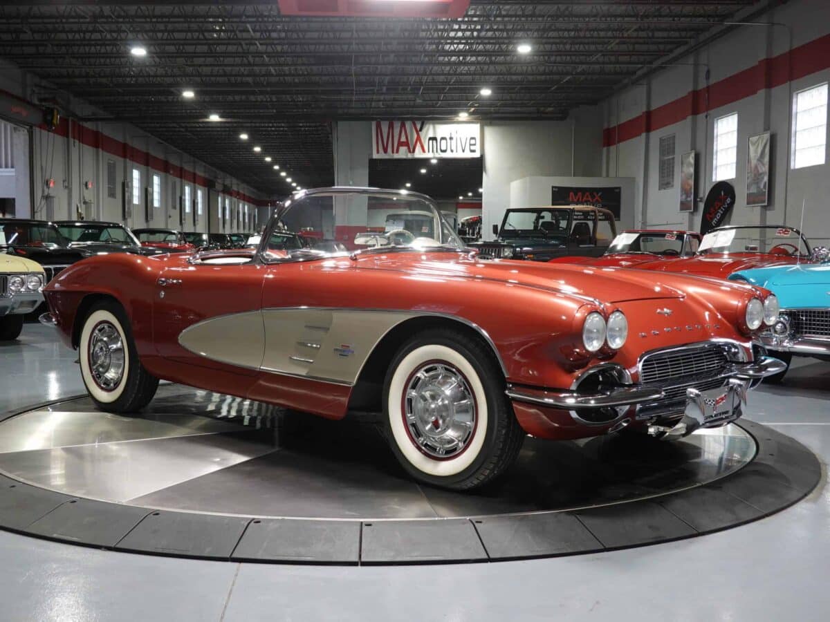 1961 Chevrolet Corvette Convertible - F1021