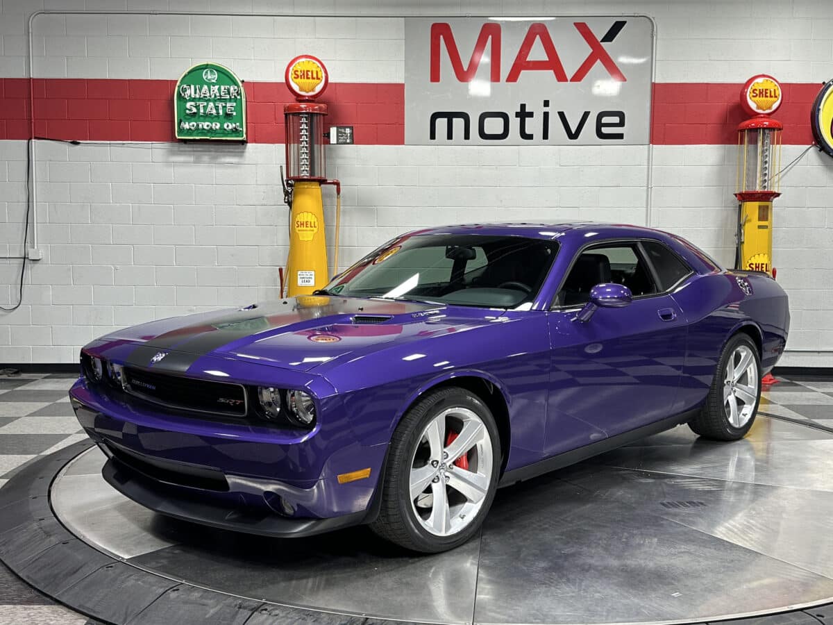 2010 Dodge Challenger SRT8 - U1499