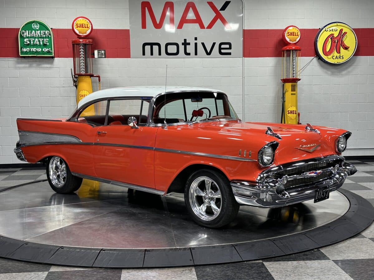 1957 Chevrolet Bel Air - V1605