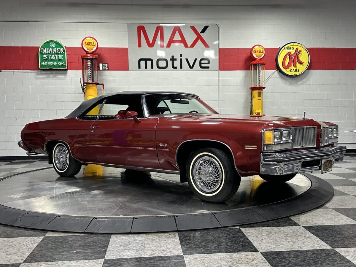1975 Oldsmobile Delta 88 Convertible - V1647