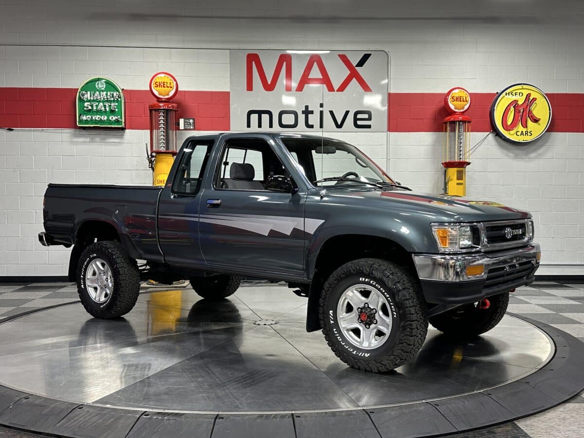 1992 Toyota Xtra Cab 4x4 - V1695
