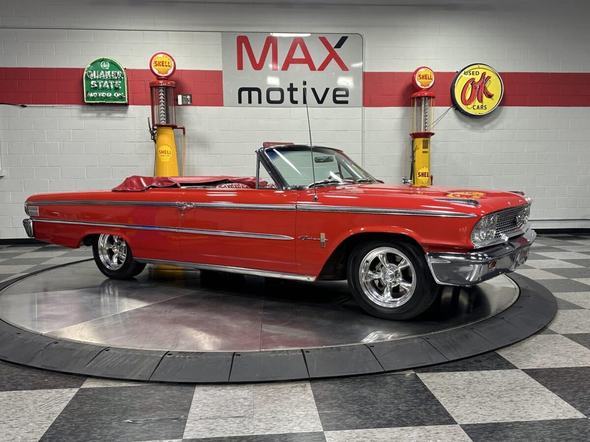 1963 Ford Galaxie 500XL Convertible - V1702