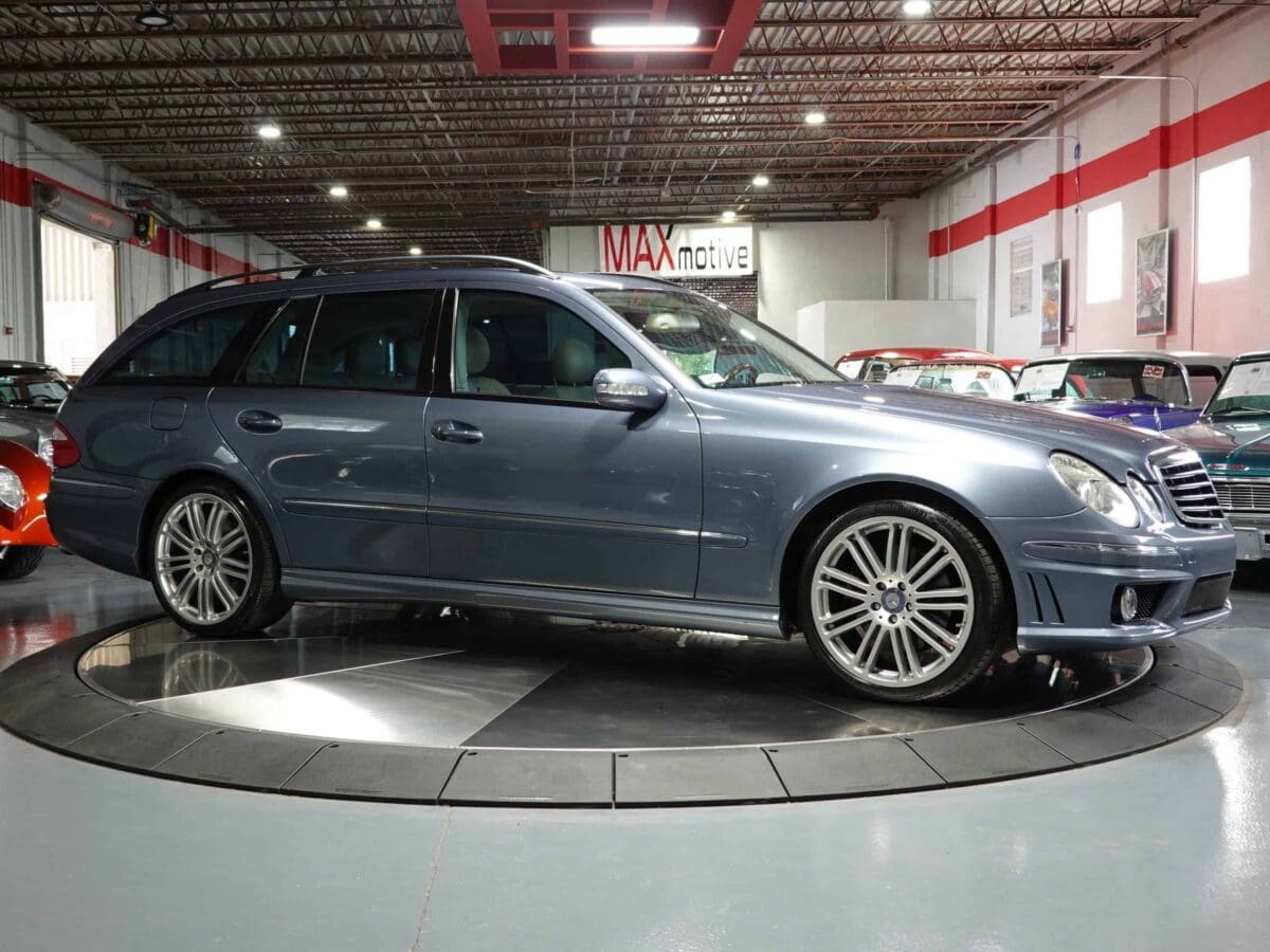 2005 Mercedes Benz E500 Estate Wagon - F0745
