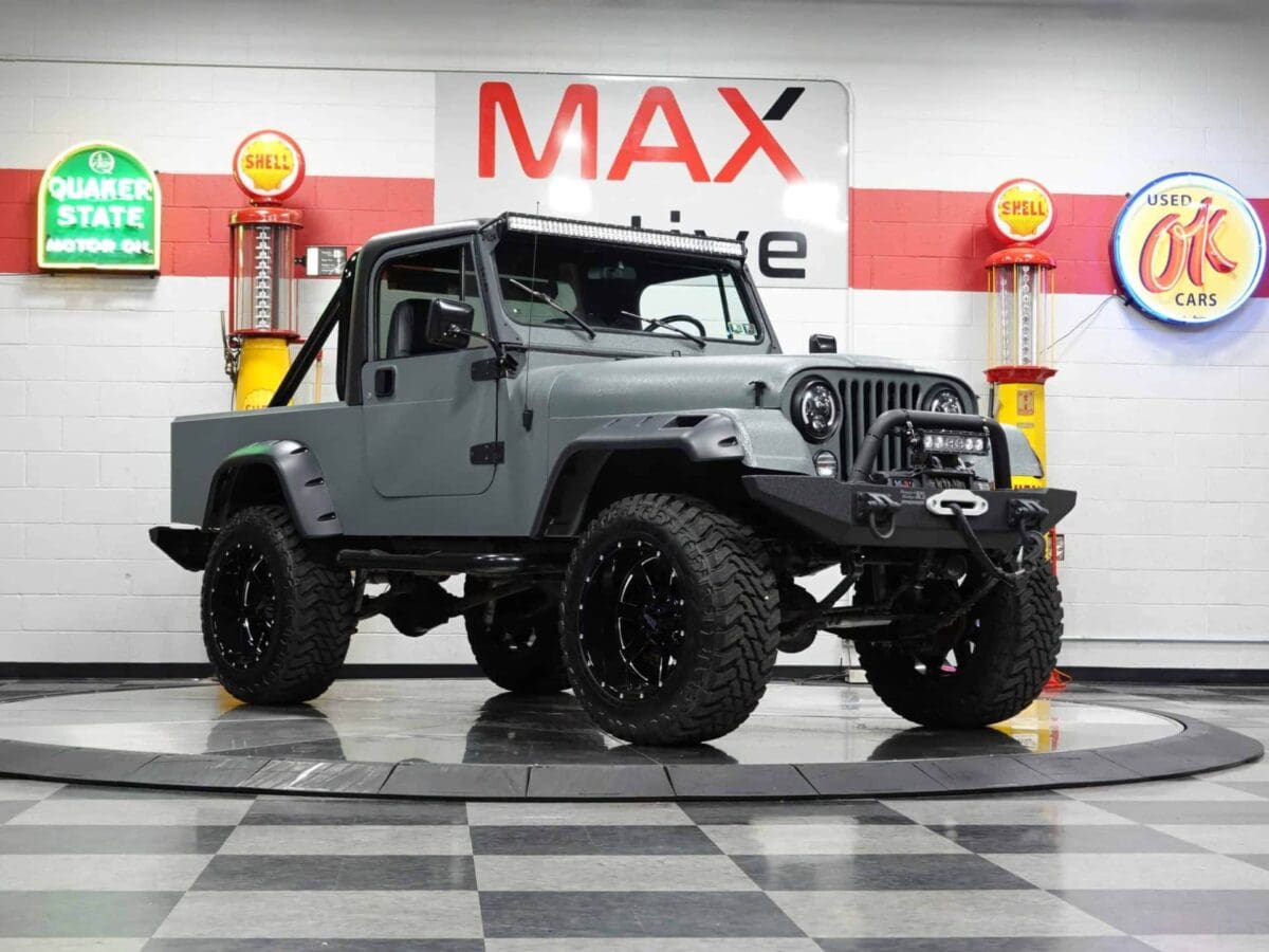 1981 Jeep Scrambler Custom - F0381