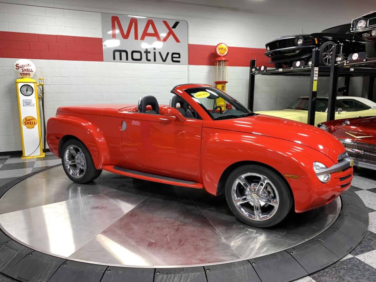 2005 Chevrolet SSR Convertible - u0402