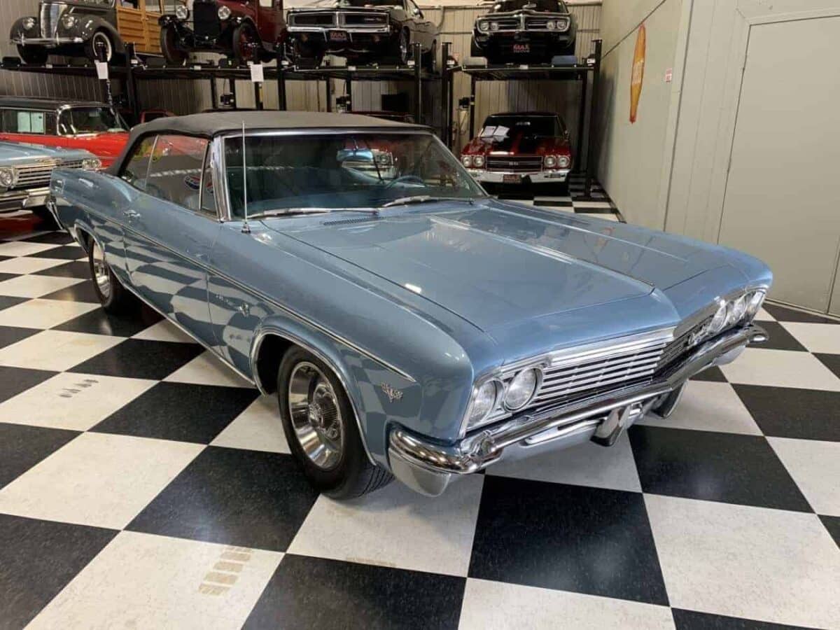 1966 Chevrolet Impala Convertible - U0412
