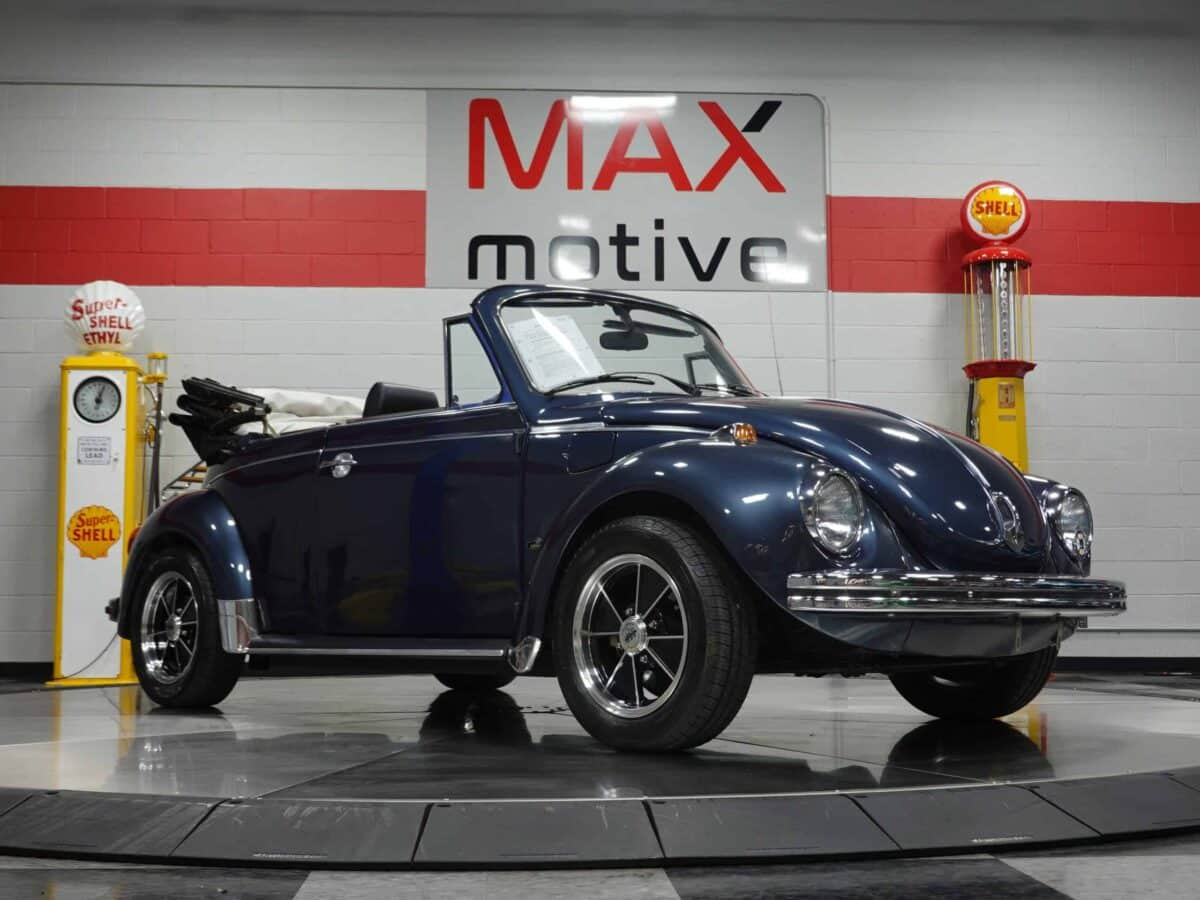 1974 Volkswagen Super Beetle 2 Door Convertible - U0568