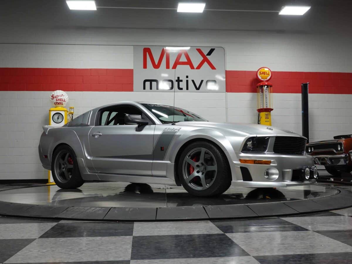 2005 Ford Roush Mustang Coupe - U0643