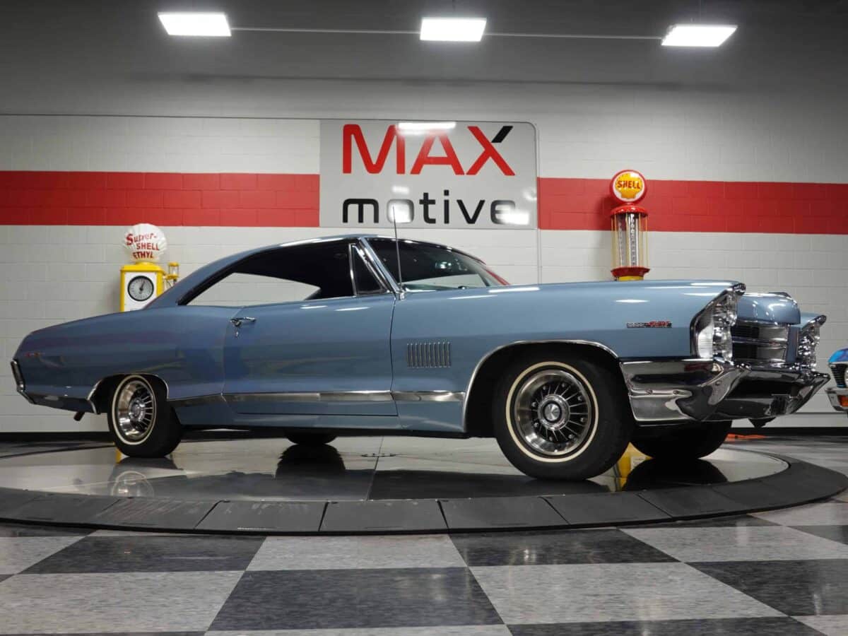 1965 Pontiac Catalina 2 Plus 2 - u0682