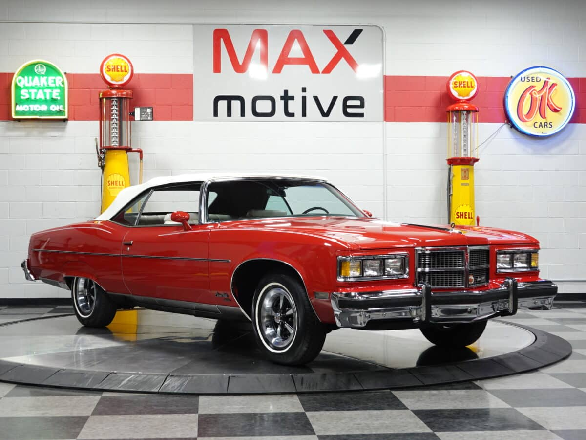 1975 Pontiac Grand Ville - U1198