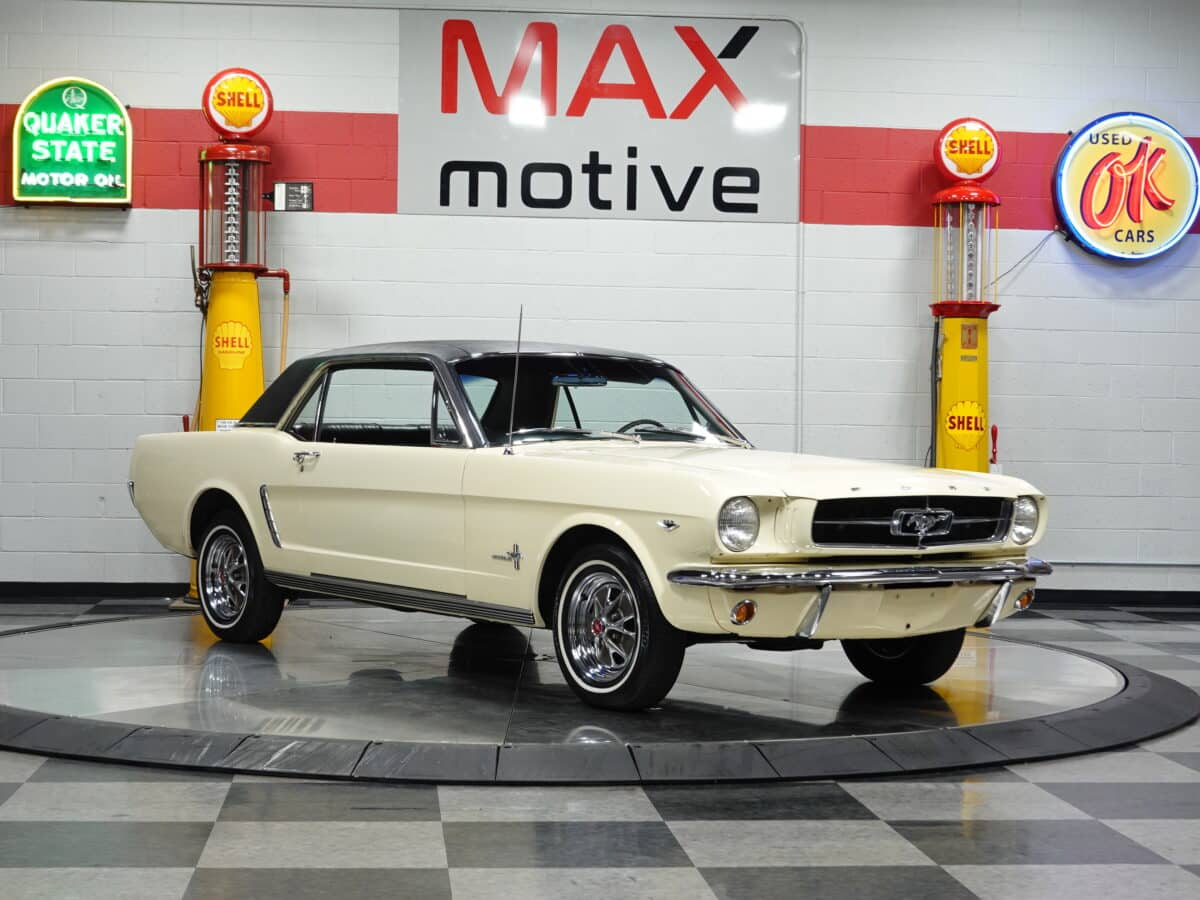 1965 Ford Mustang Coupe - U1231