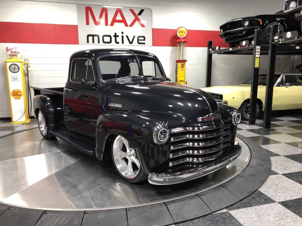 1951 Chevrolet Pickup 5 Window - V0563