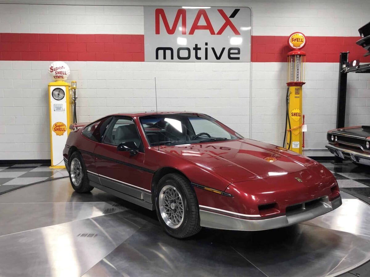 1987 Pontiac Fiero GT - V0572