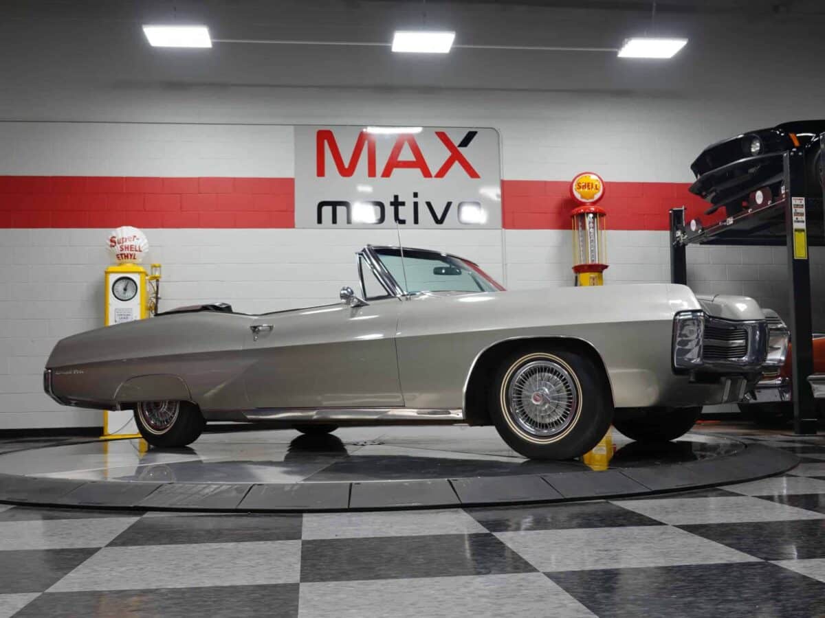 1967 Pontiac Grand Prix Convertible - v0577