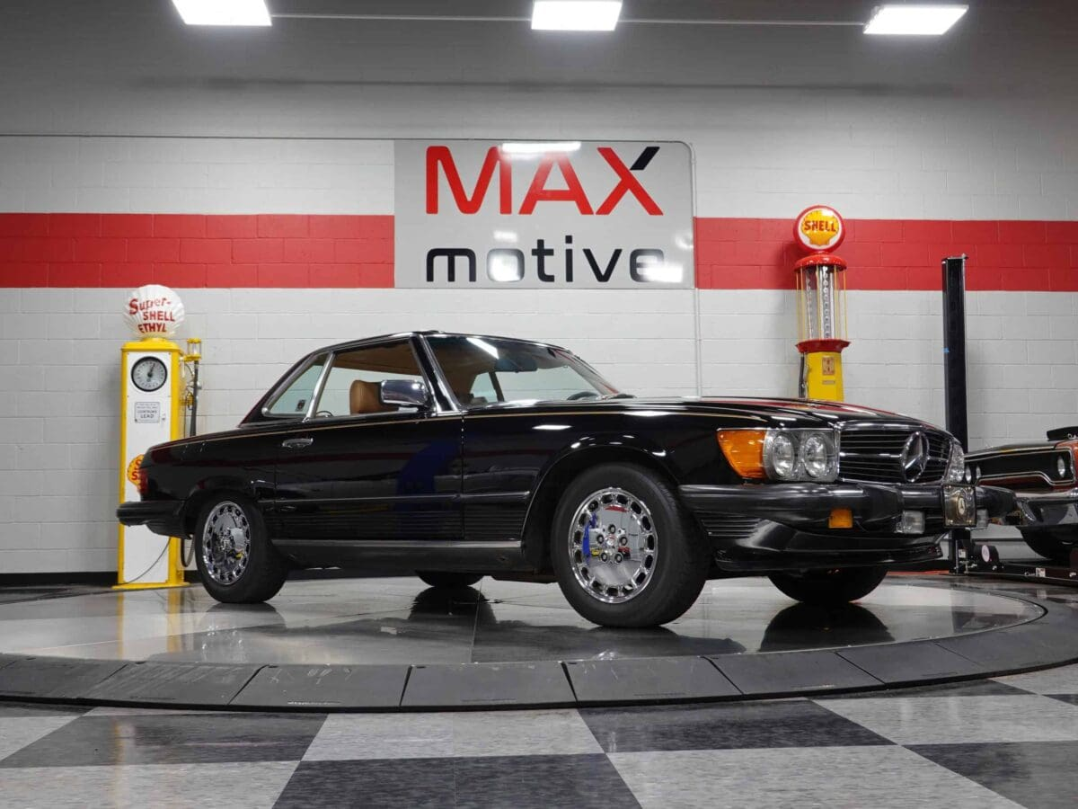 1987 Mercedes Benz 560SL Coupe - V0633
