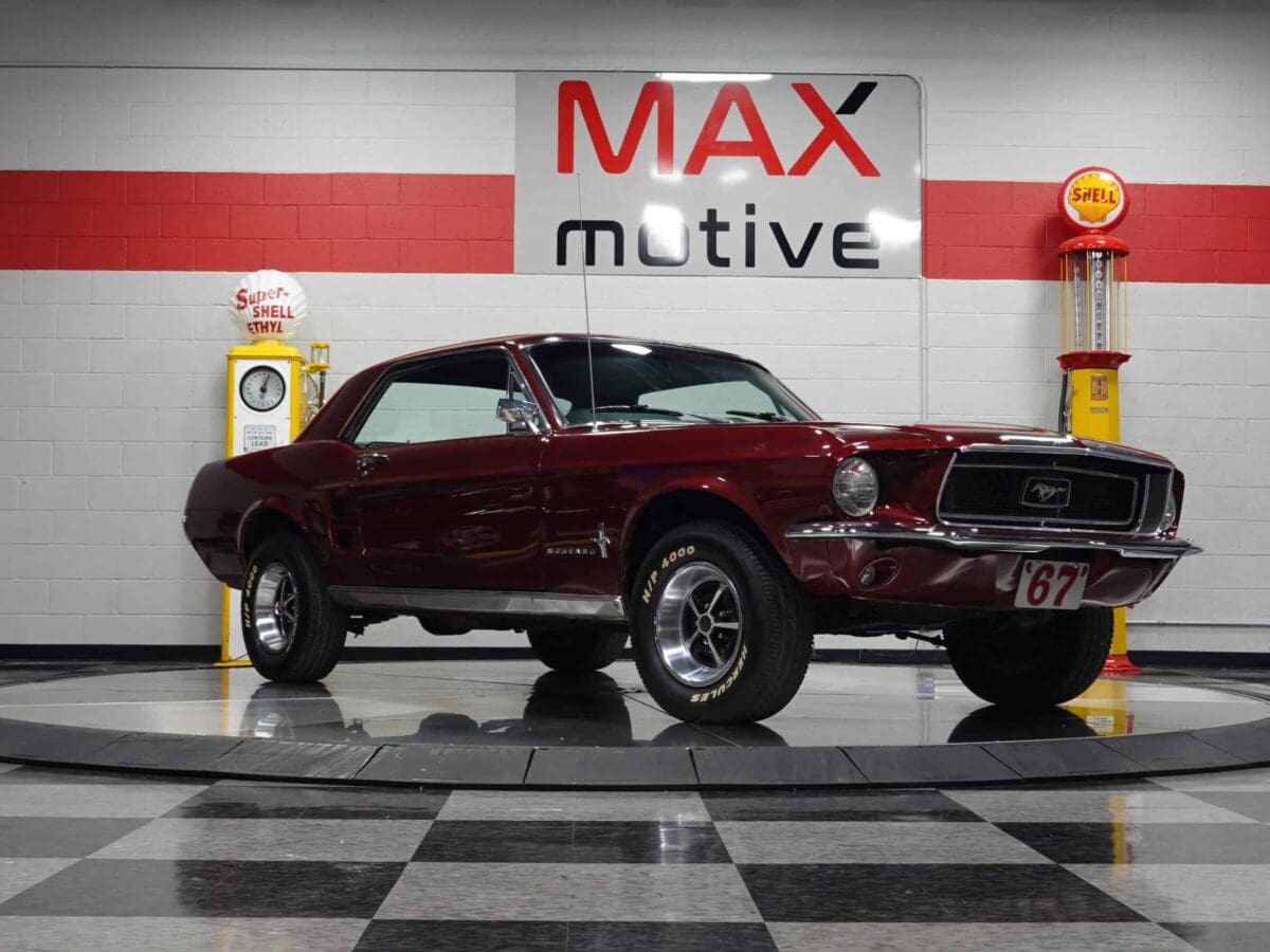 1967 Ford Mustang 2-Door Coupe - V0728