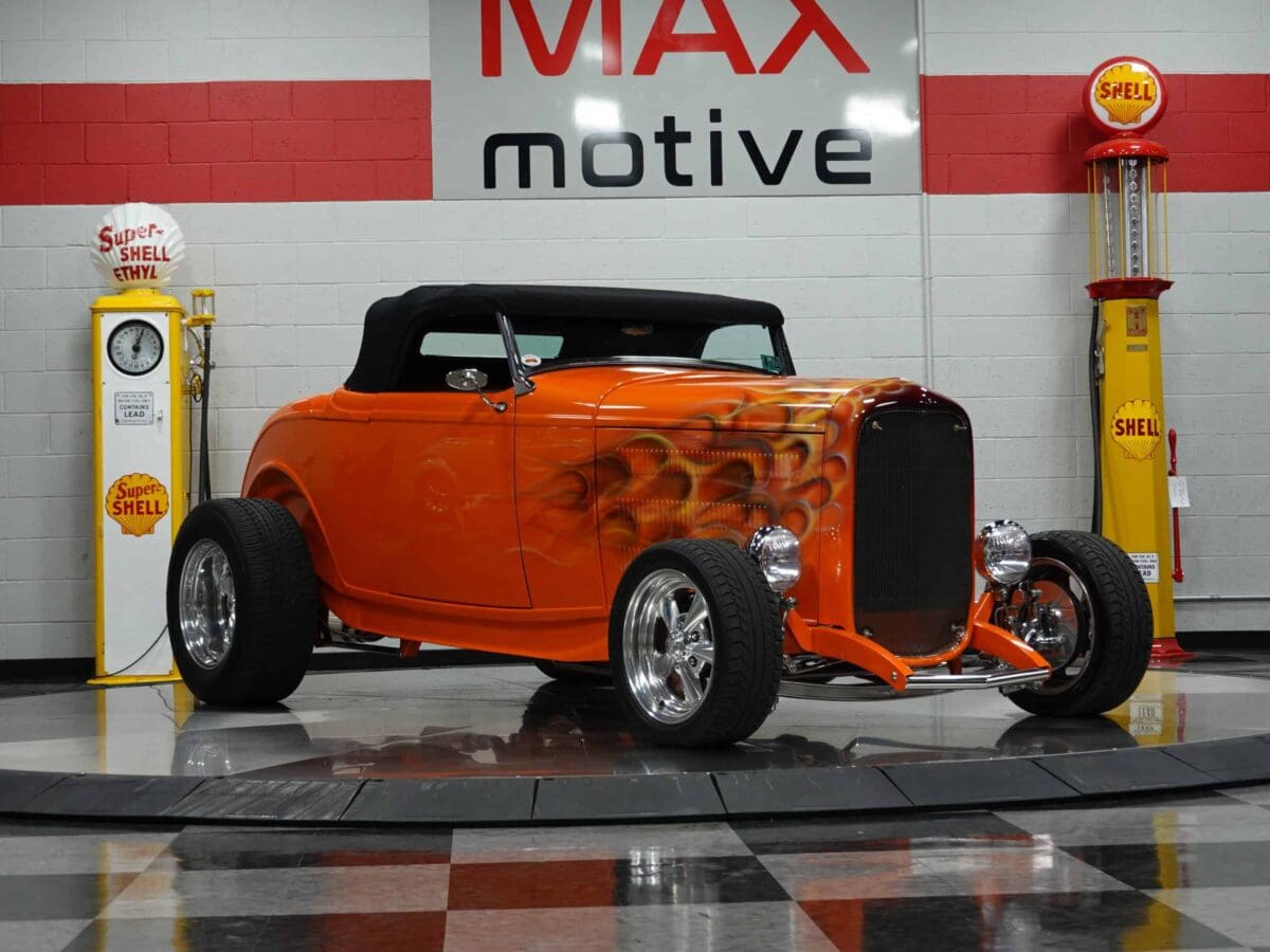 1932 Ford Roadster 2 Door Convertible - V0732