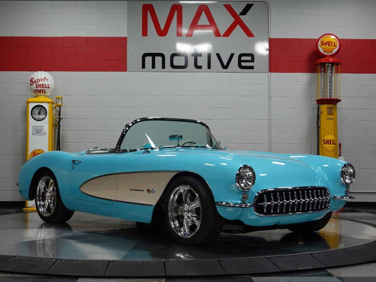 1957 Chevrolet Corvette Convertible - V0751