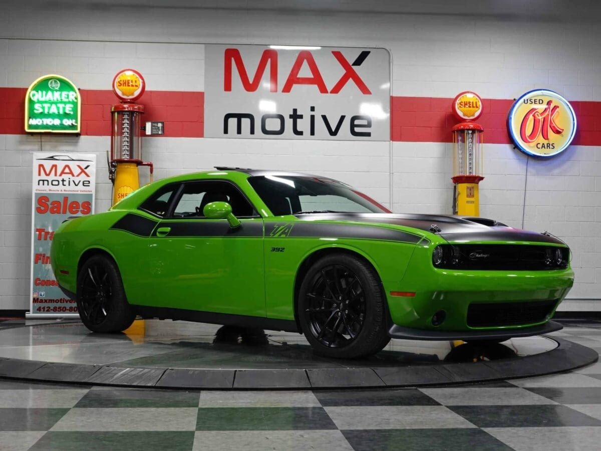 2017 Dodge Challenger TA - V0884