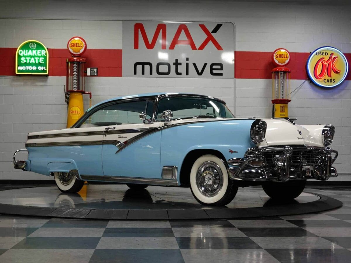 1956 Ford Victoria Coupe - V0949