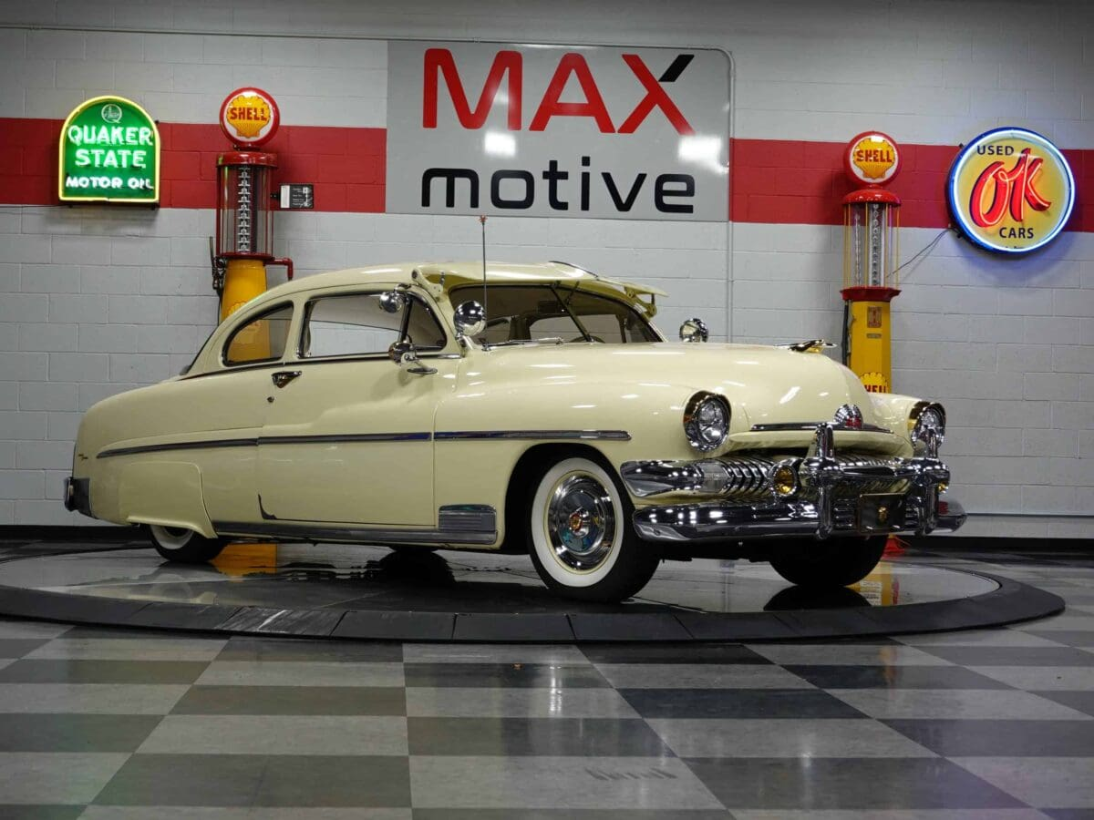 1951 Mercury Eight Coupe - V0950