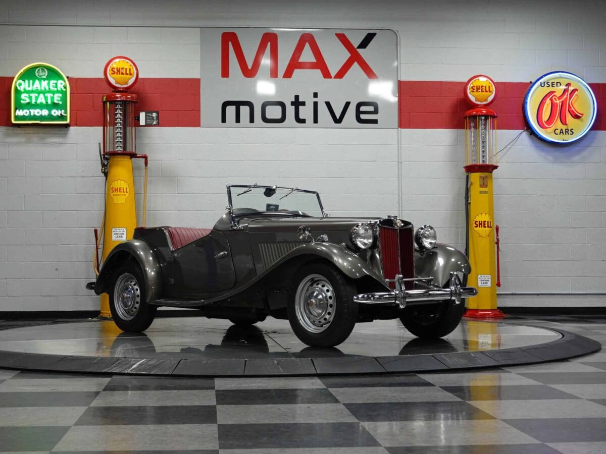 1953 MG TD Roadster - V0957