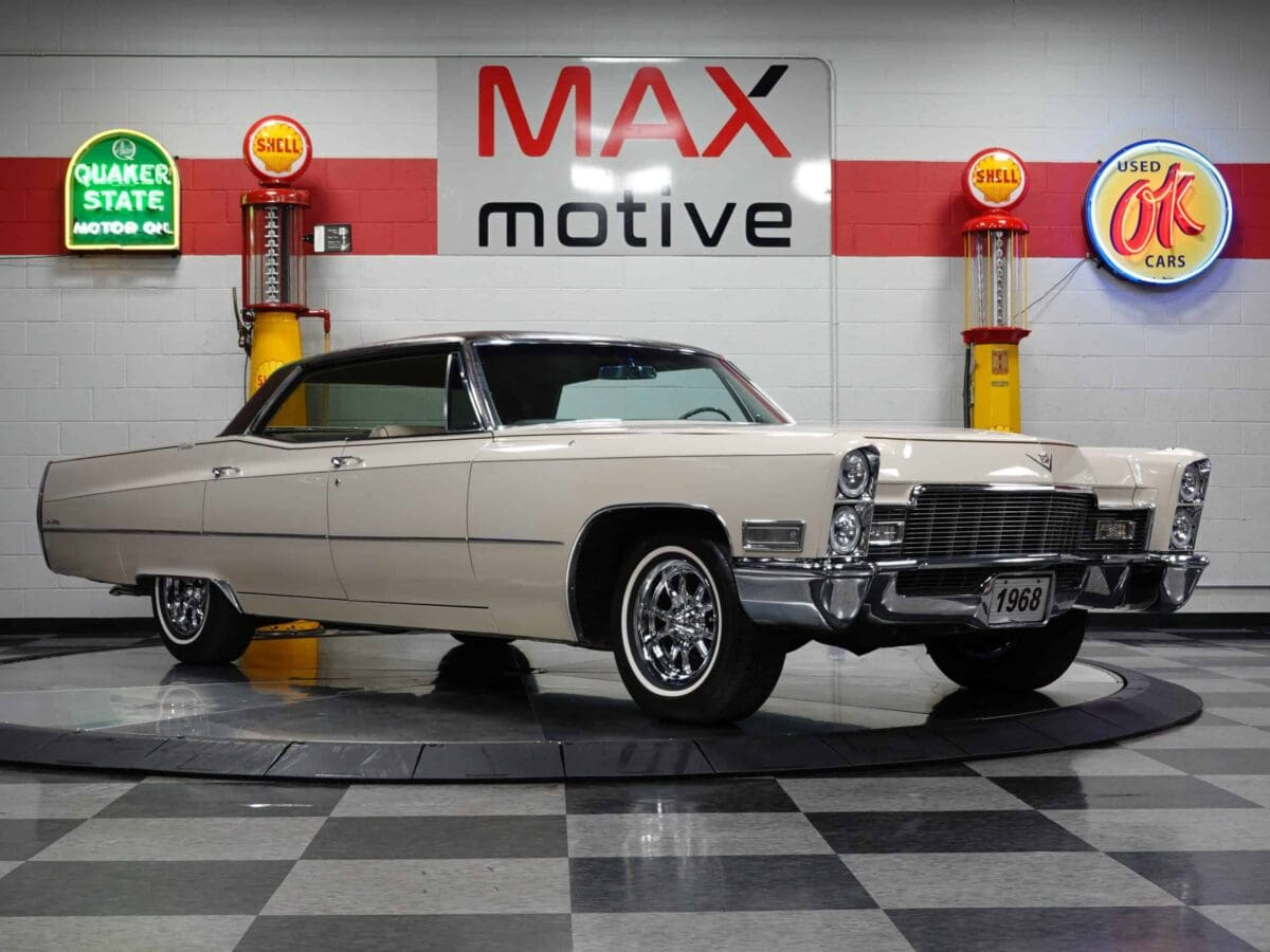 1968 Cadillac DeVille Sedan - V0965