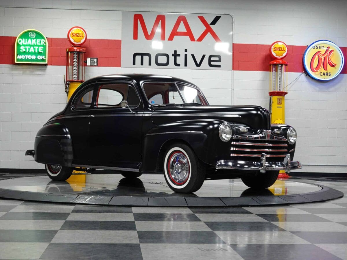 1946 Ford Coupe - V0967
