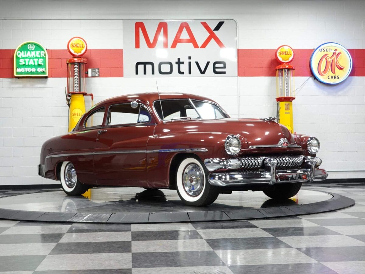 1951 Mercury Eight Coupe - V1046