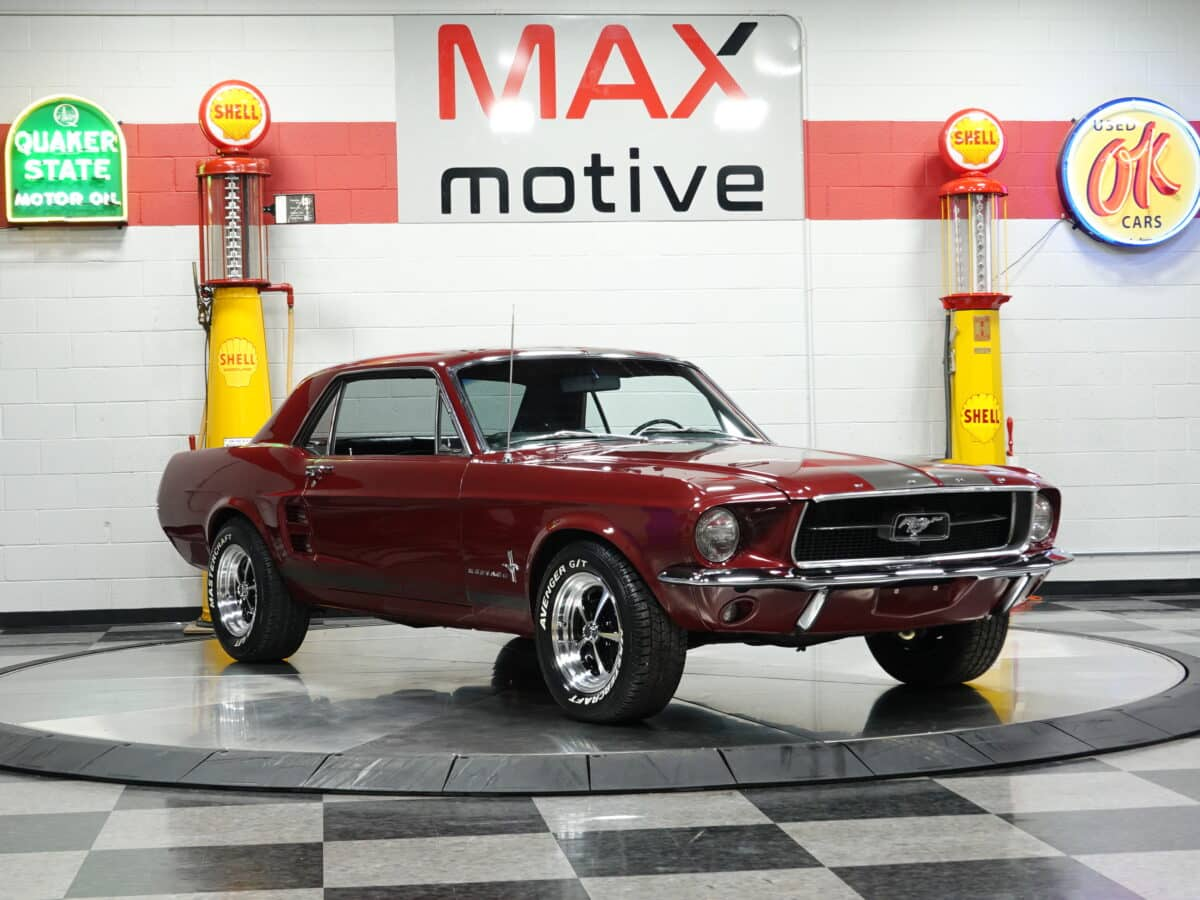 1967 Ford Mustang - V1107