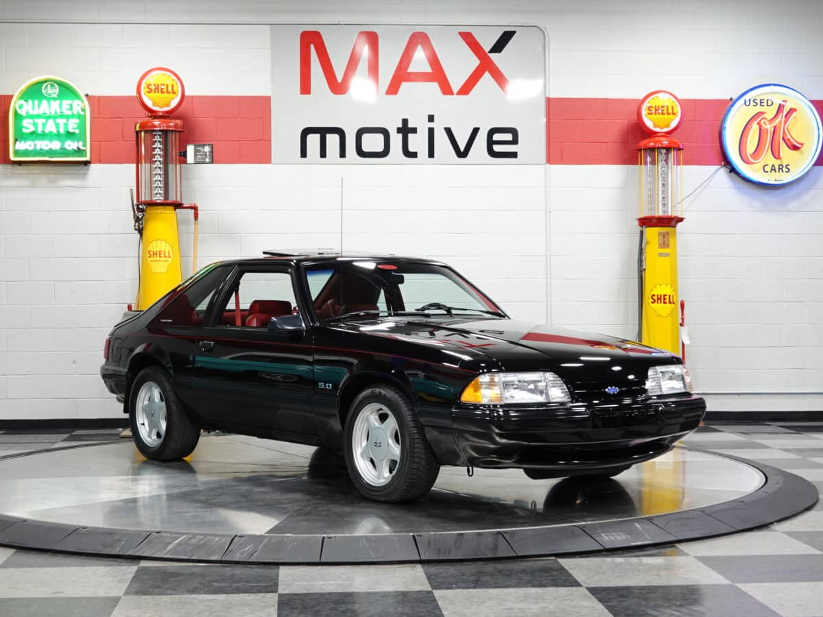 1990 Ford Mustang LX - V1142