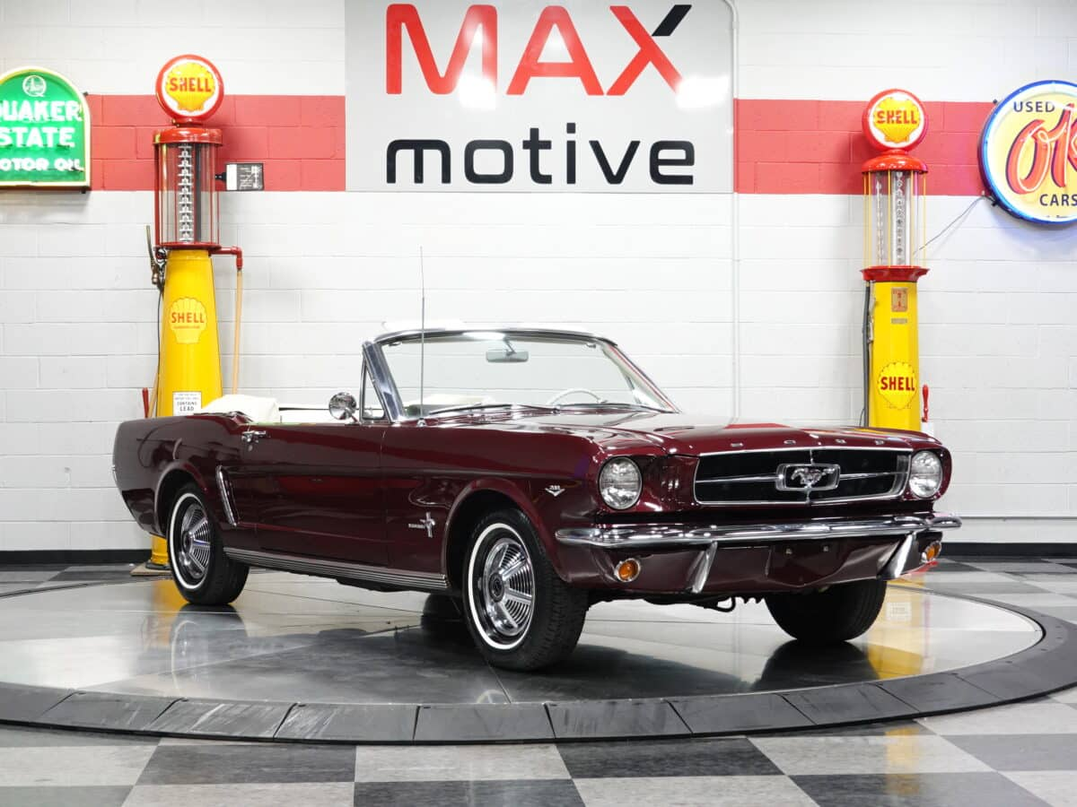 1965 Ford Mustang Convertible - V1204