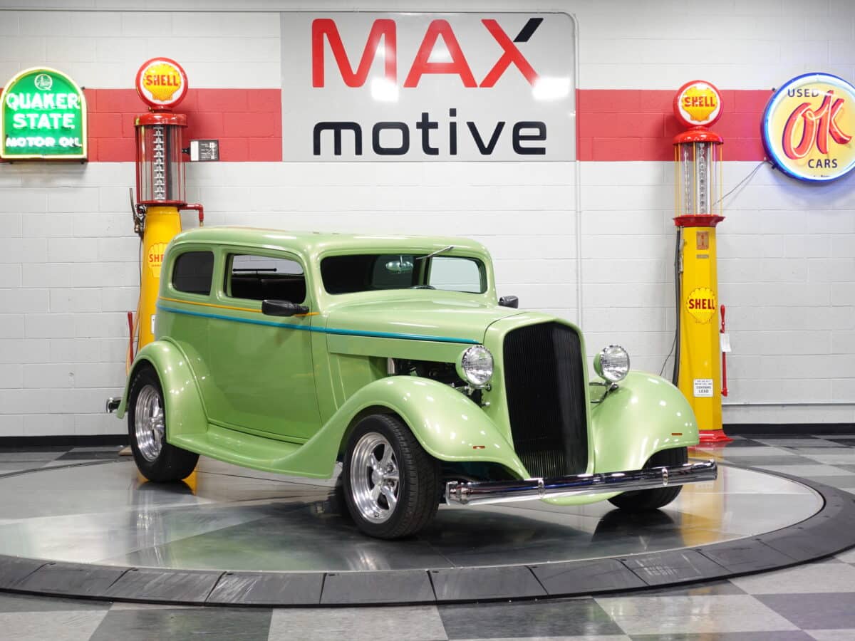 1935 Chevrolet Sedan Streetrod - V1253