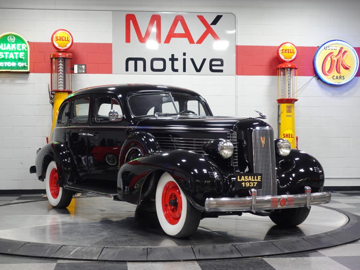 1937 LaSalle Model 50 - V1412