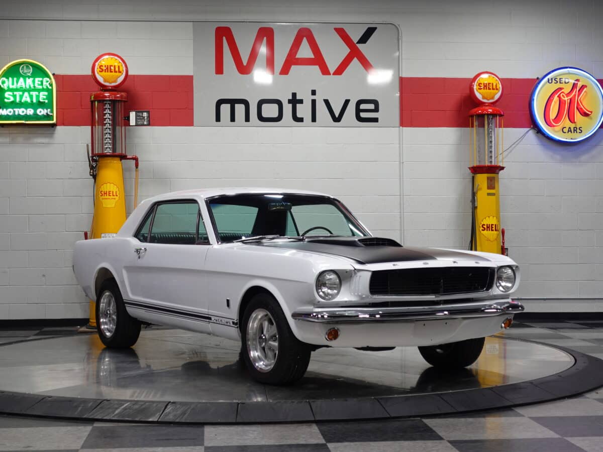 1966 Ford Mustang Hardtop - V1543