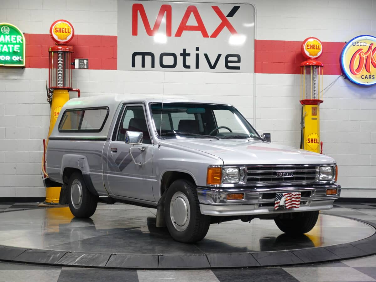 1988 Toyota Pickup - V1548