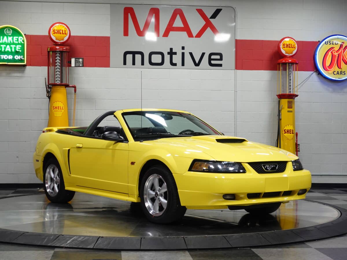 2001 Ford Mustang GT Premium - V1575