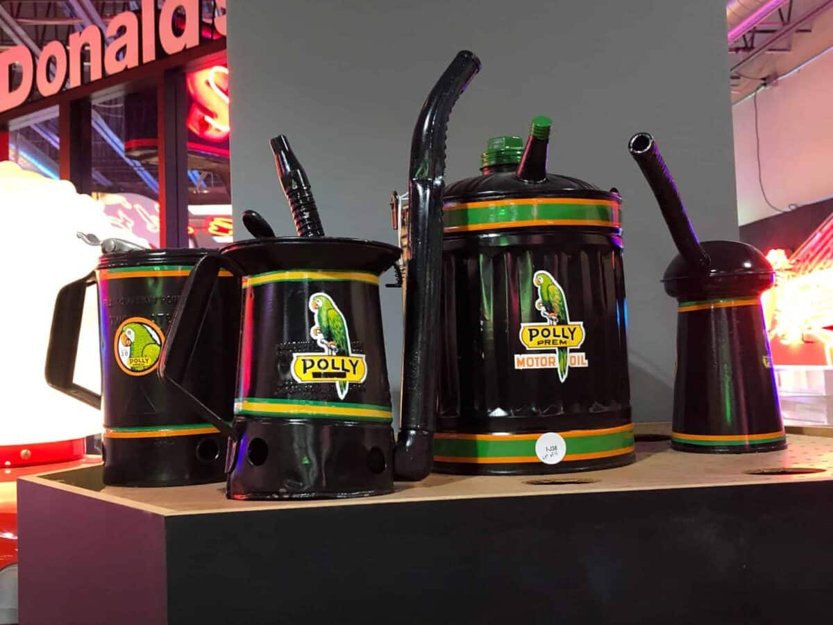Polly Motor Oil Cans
