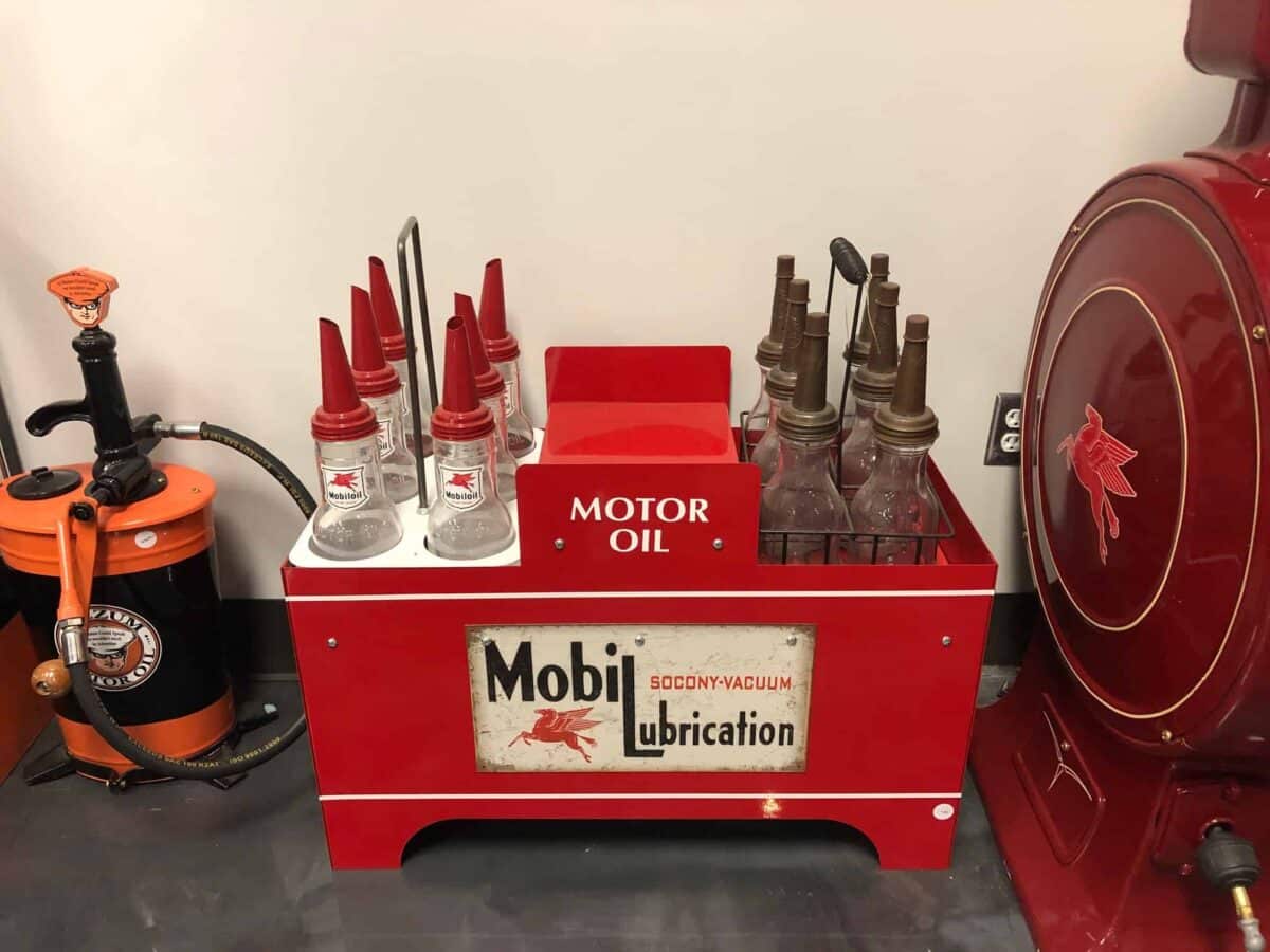 Mobil Oil Rack With Bottles