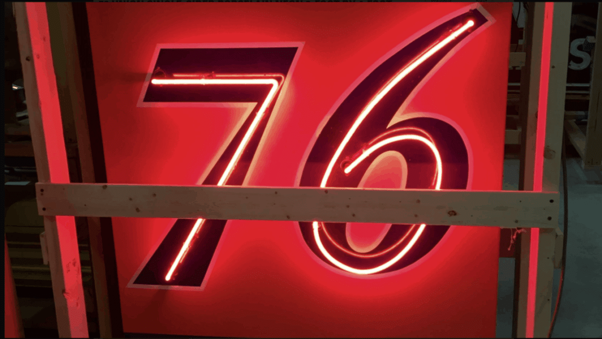 76 Union Single Sided Porcelain Neon