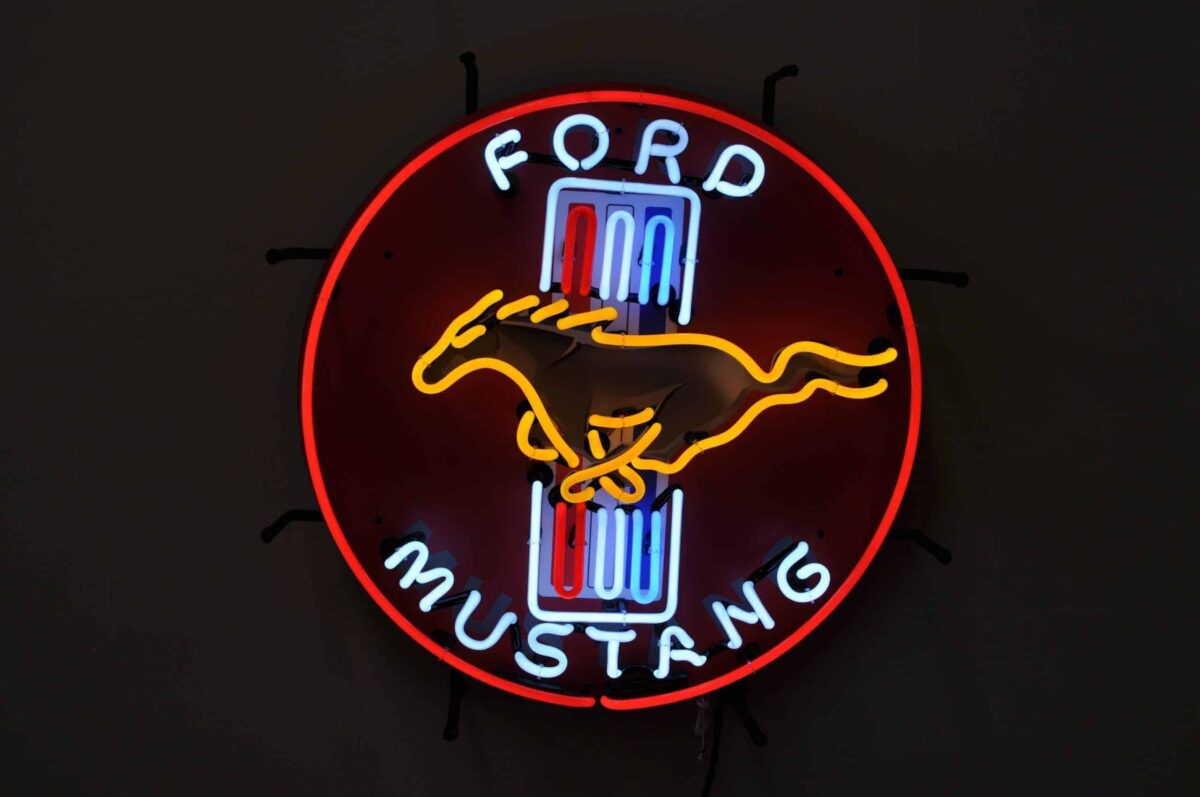 Mustang Neon