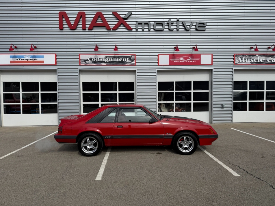 1986 Ford Mustang GT 2D Hatchback