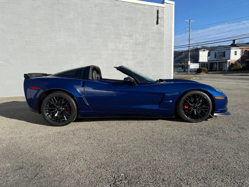 2007 Chevrolet Corvette Coupe 2D
