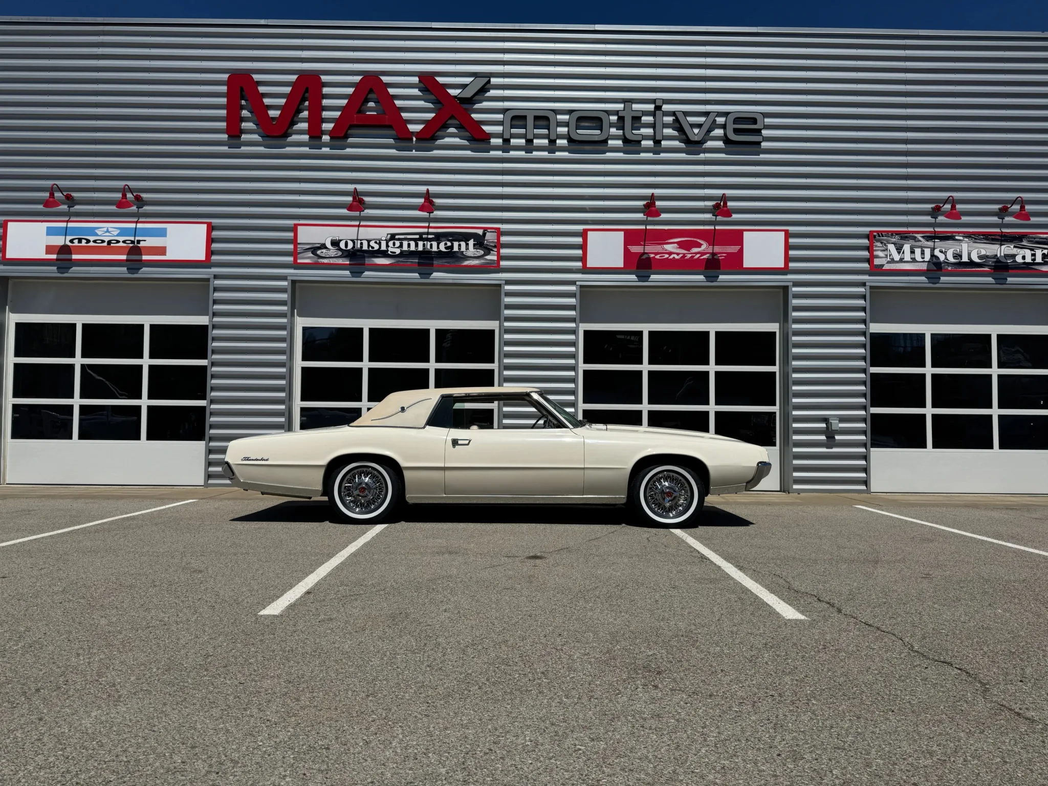 1967 Ford Thunderbird